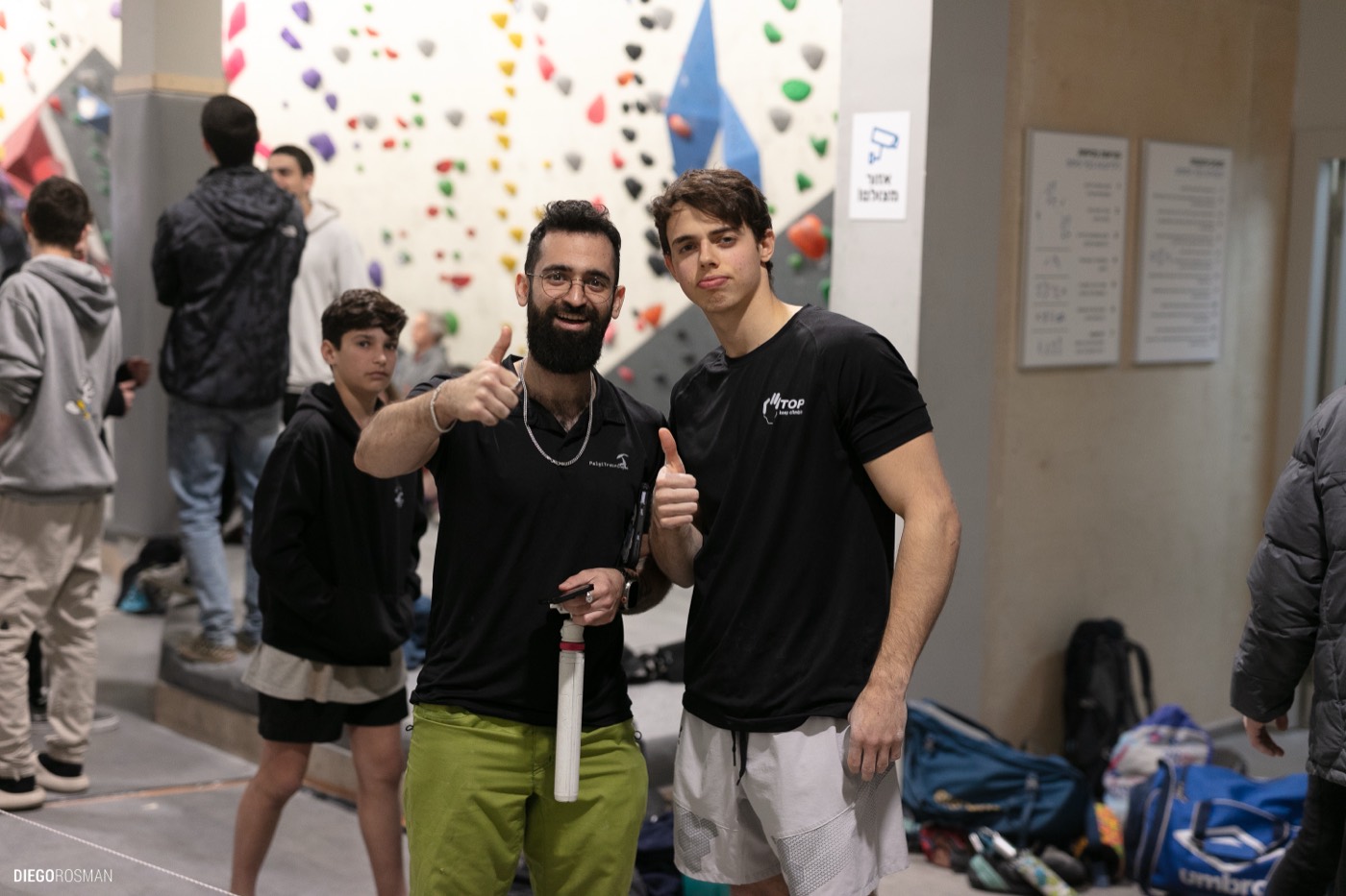רועי וספורטאי אחרי תחרות
